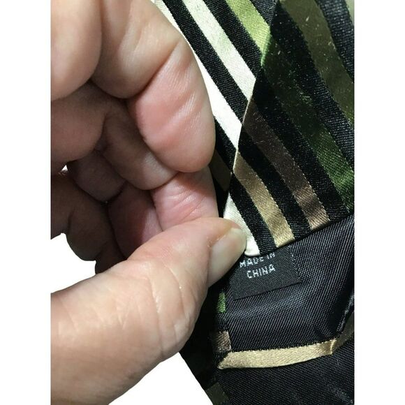 5/$10 Kenneth Cole 58 inch Green, Brown Stripes 100% Silk Men's Tie NWOT - Picture 4 of 5